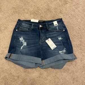 BNWT Size Large Judy Blue Jean Shorts